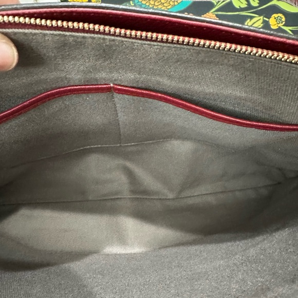 Cartier C de Cartier Tote – Burgundy Grained Calfskin – 2016 - Picture 14 of 16